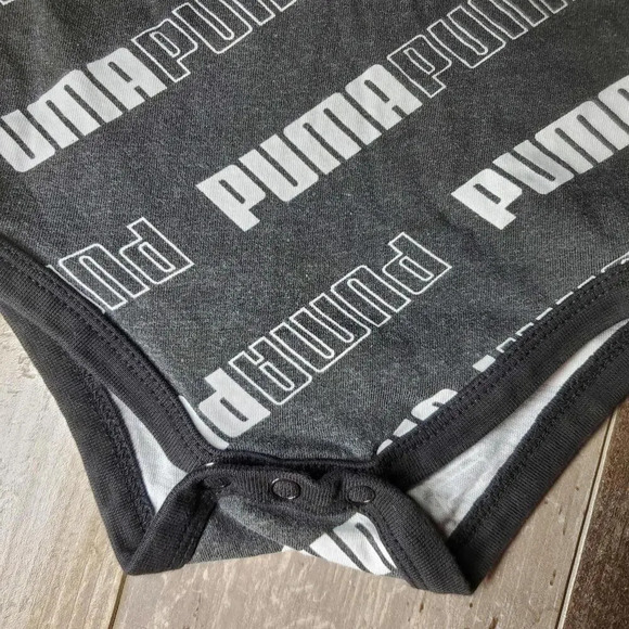 PUMA Black and White Logo Baby Boy Bodysuit Size 6-9M EUC - Picture 6 of 7